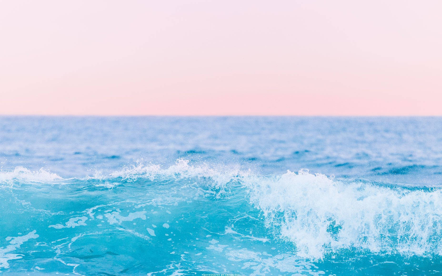 夏日美学海浪飞溅 壁纸