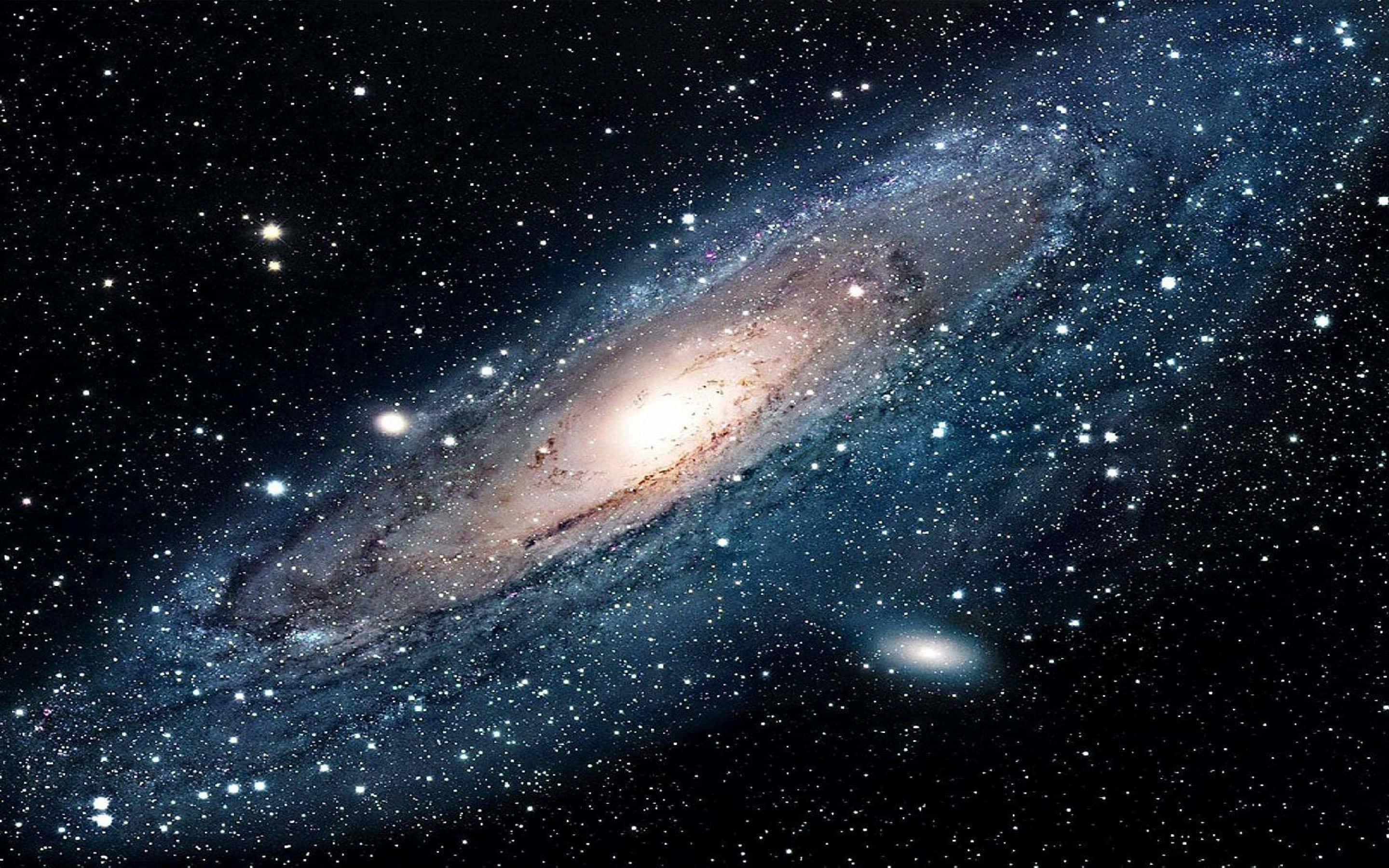 外太空星系碰撞的迷人景象 壁纸