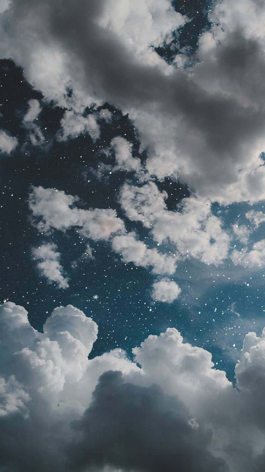 多云星空 壁纸