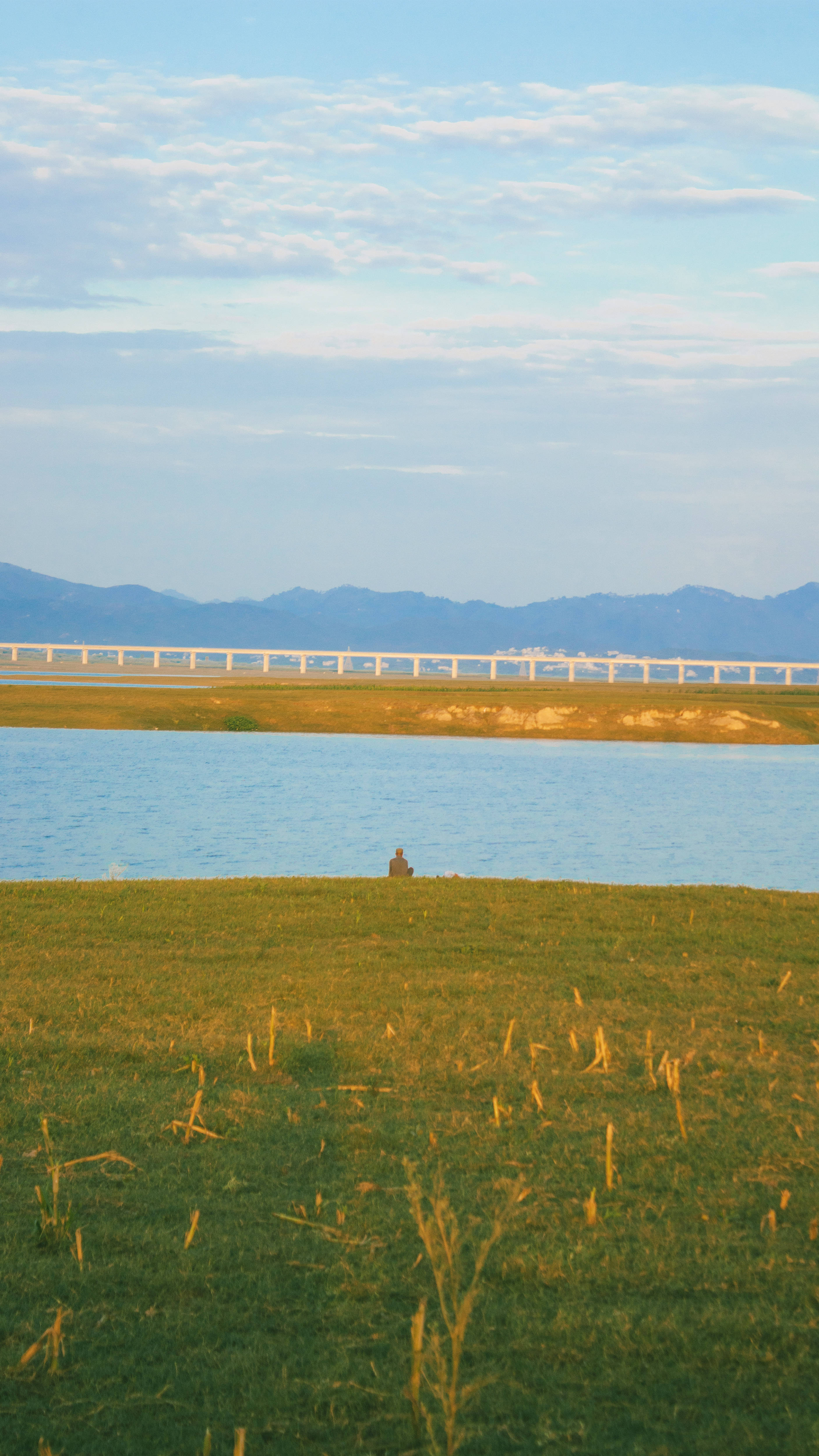 宁静湖畔田园美学 壁纸
