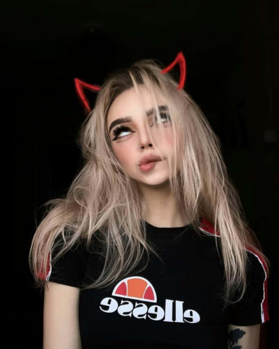 “怀梦少女的梦幻美学” 壁纸