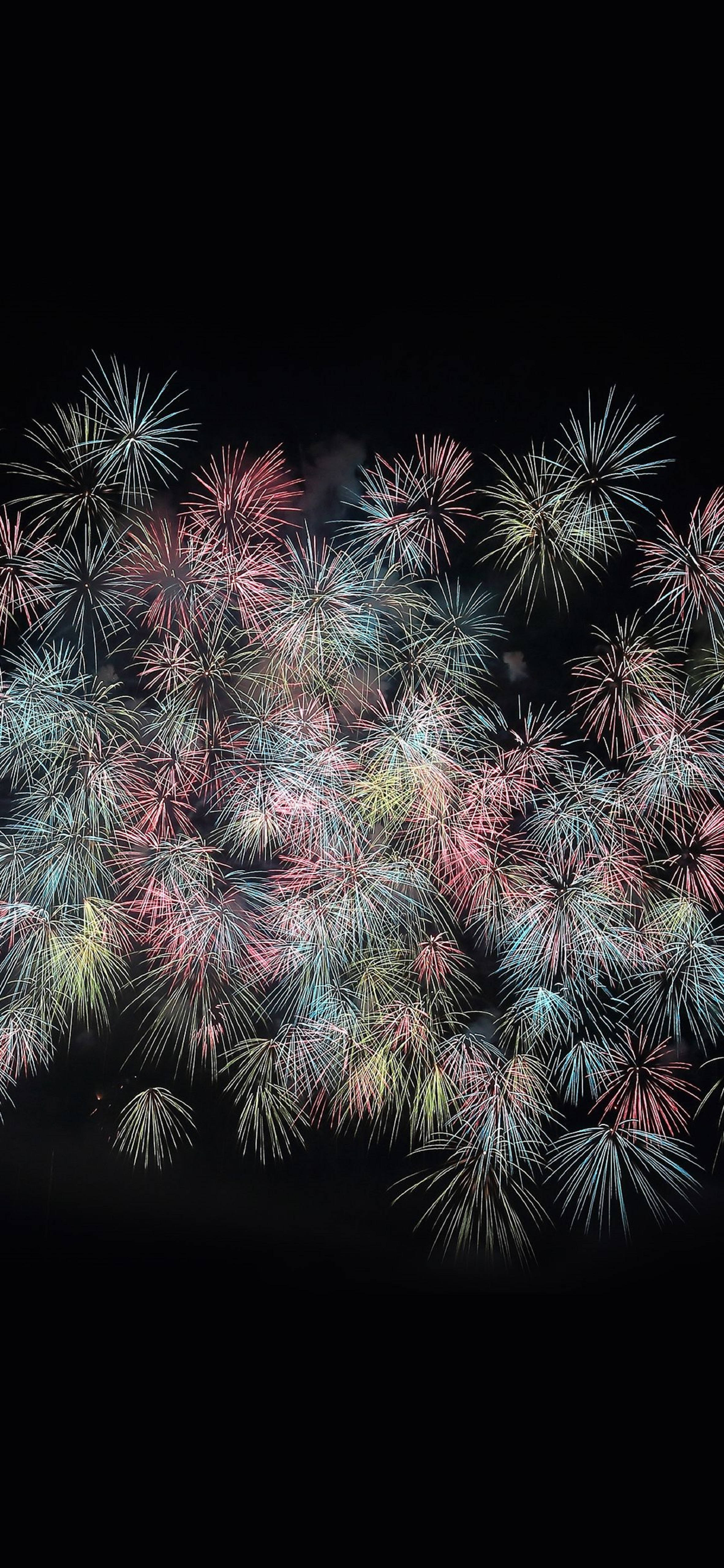 新年烟花柔和美学 壁纸