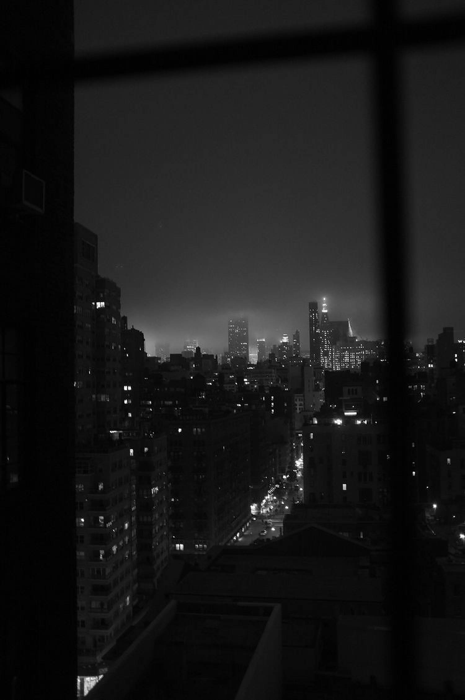 暗夜城市窗景 壁纸