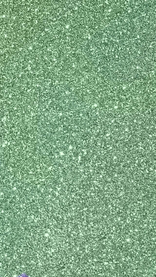 浅绿色闪光背景肖像 壁纸