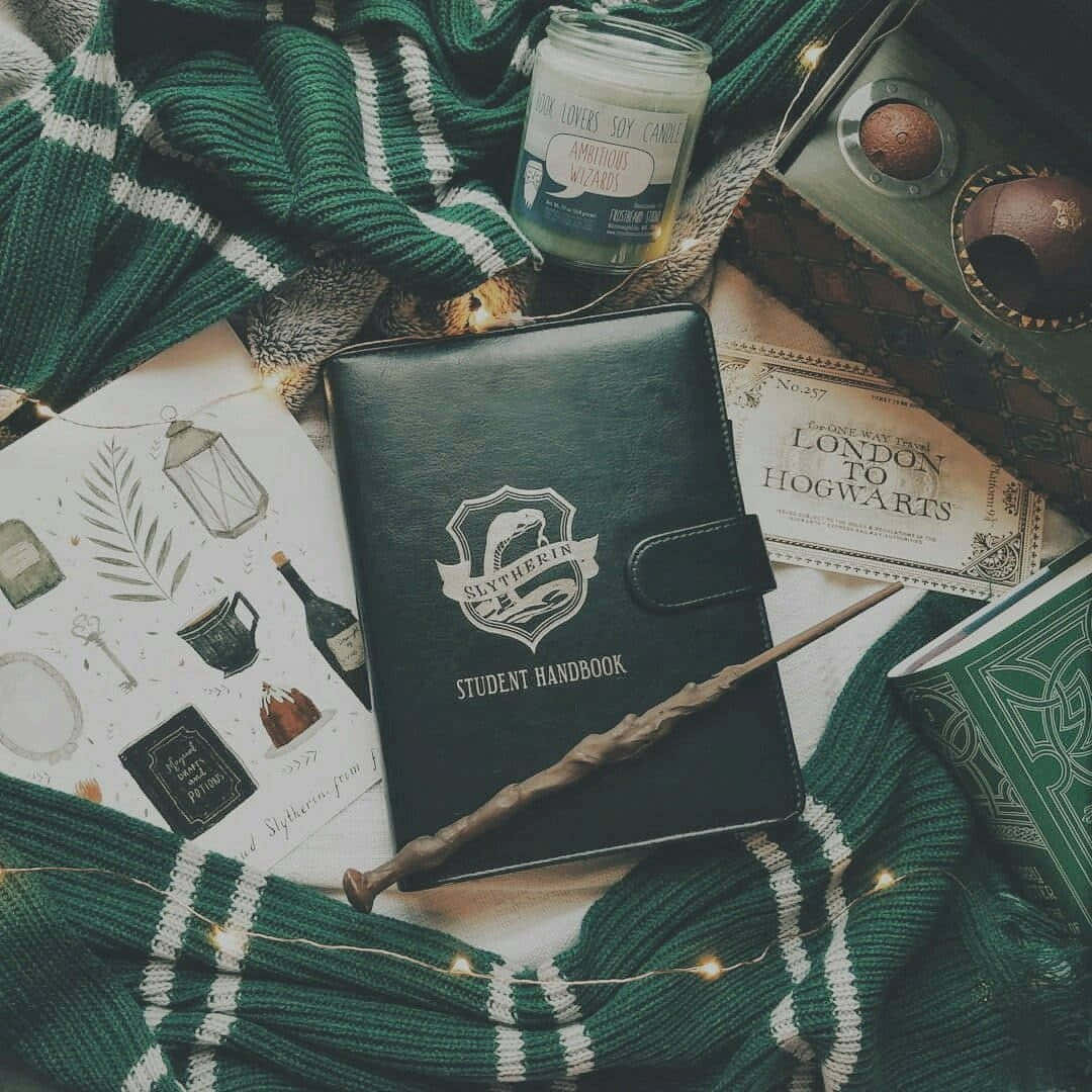 用斯莱特林美学找到你的方向 壁纸