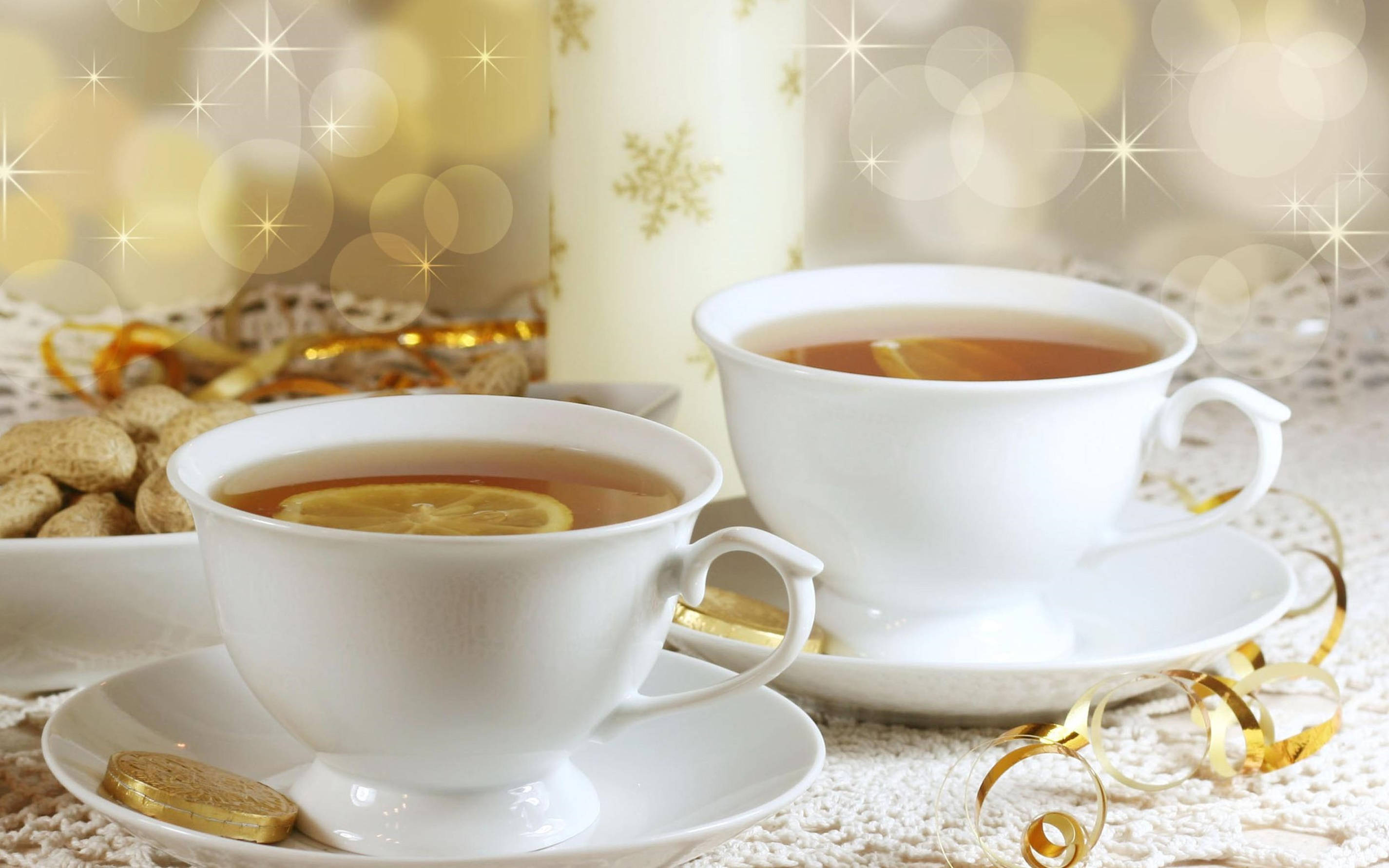 白色美学茶杯 壁纸
