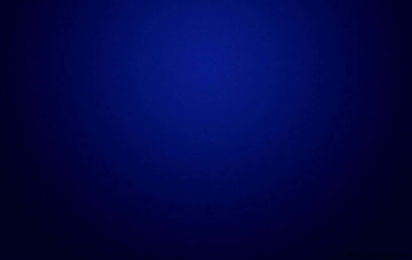 简约海军蓝背景带暗角效果 壁纸