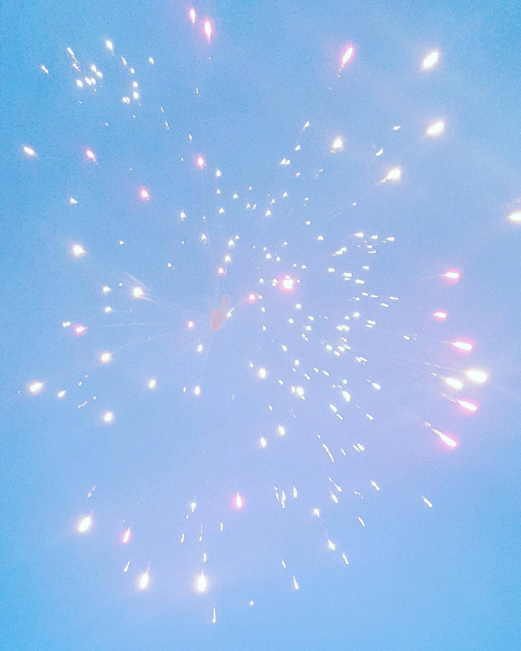 简约蓝色美学烟花展示 壁纸