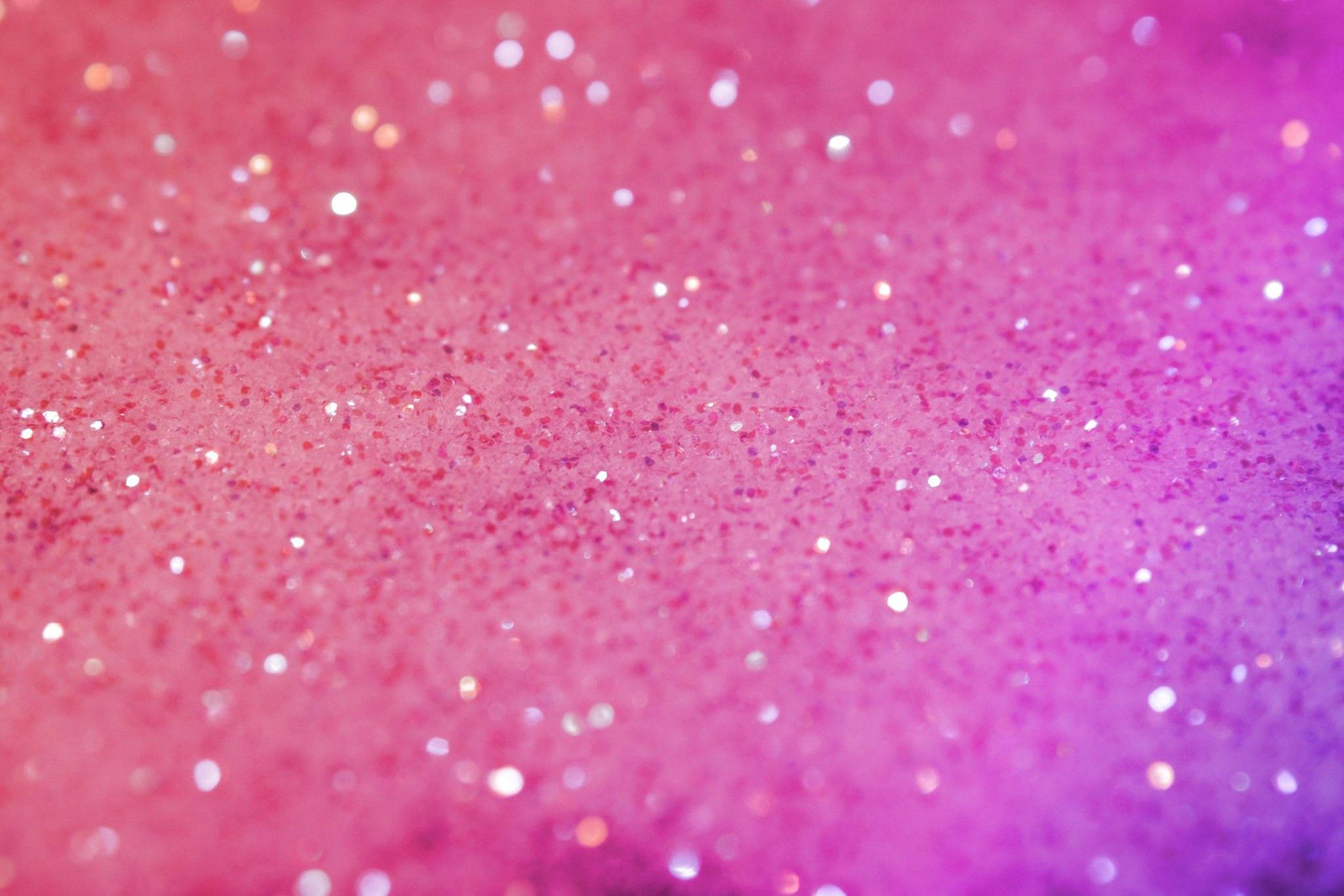 粉色与紫色闪光的迷人宇宙 壁纸