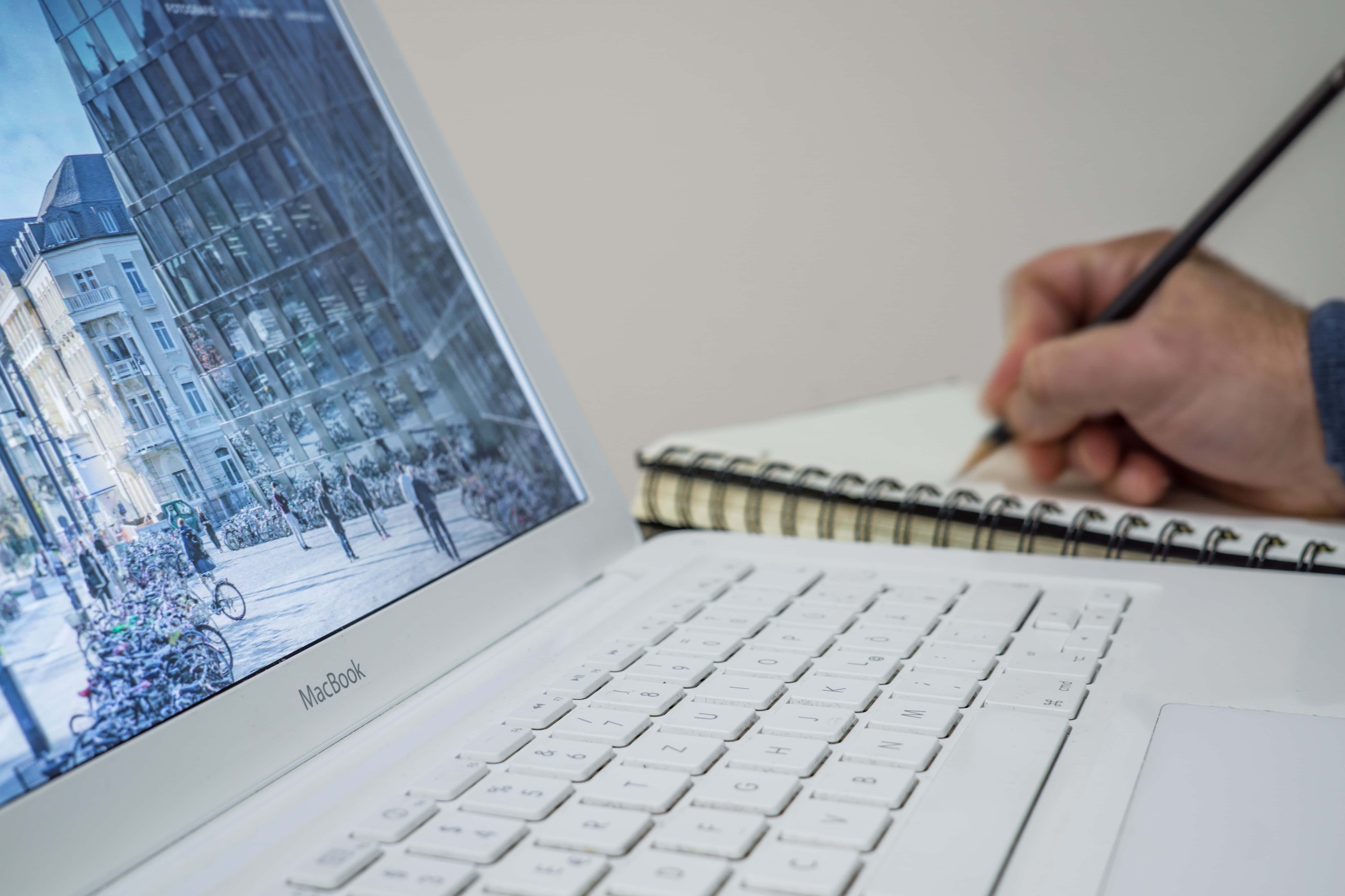 美学Macbook，时尚现代的科技单品 壁纸