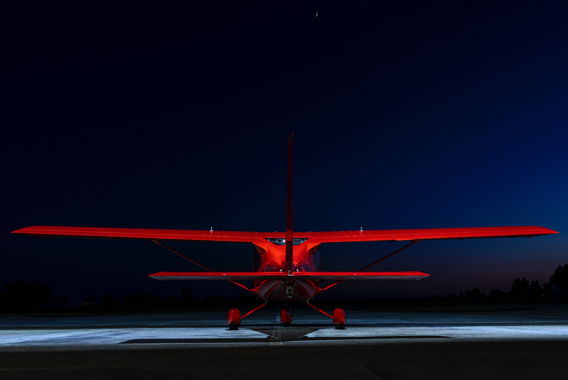 航空双翼飞机模型 壁纸