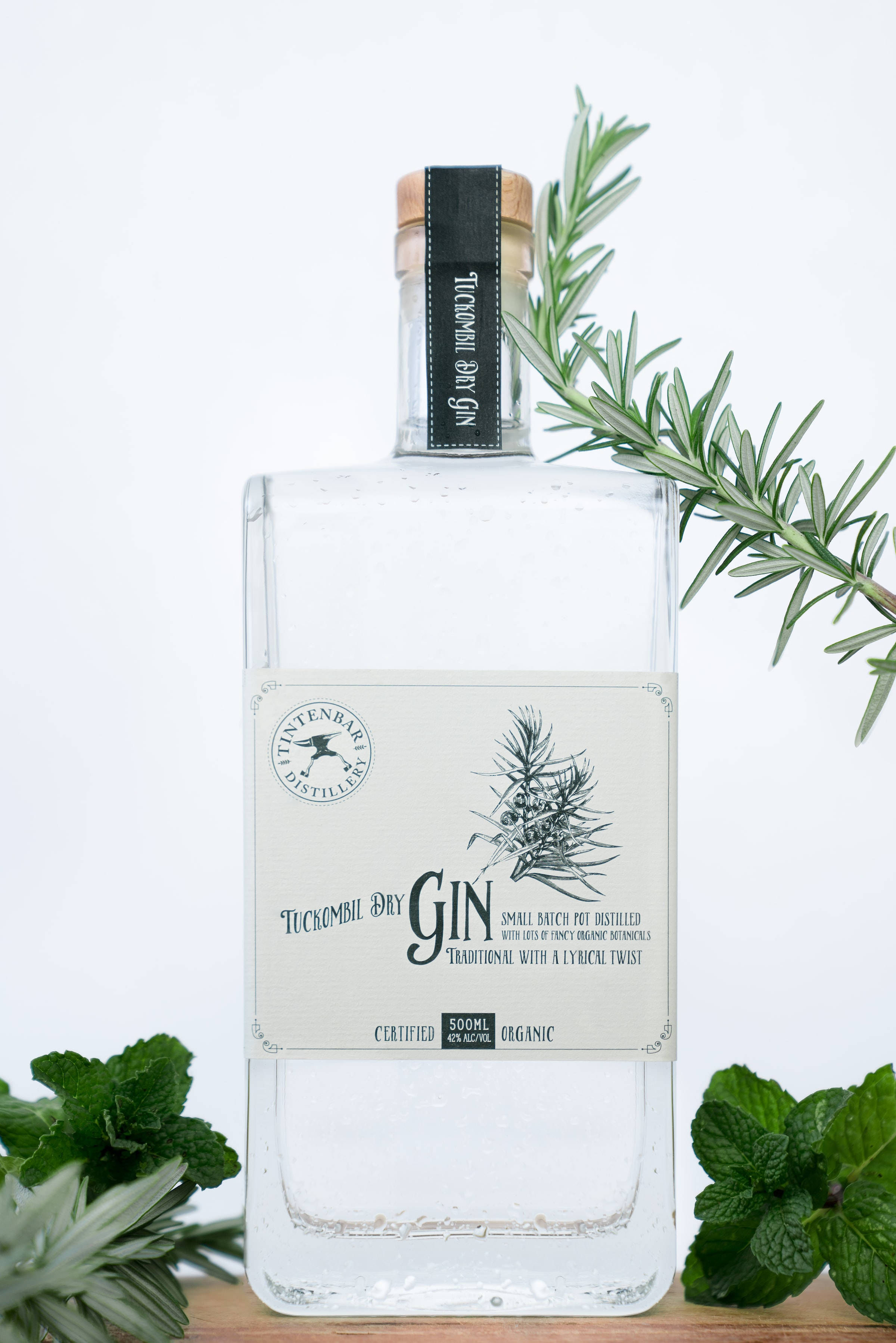薄荷叶金酒 壁纸