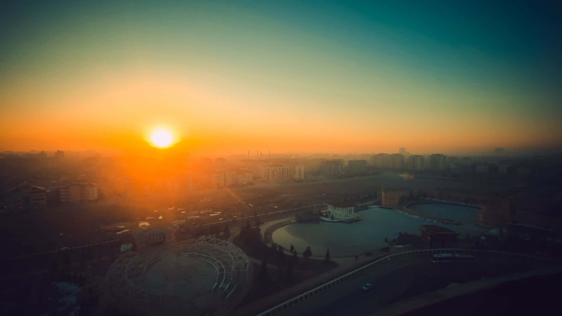 “观看日出是开启每一天的快乐方式” 壁纸