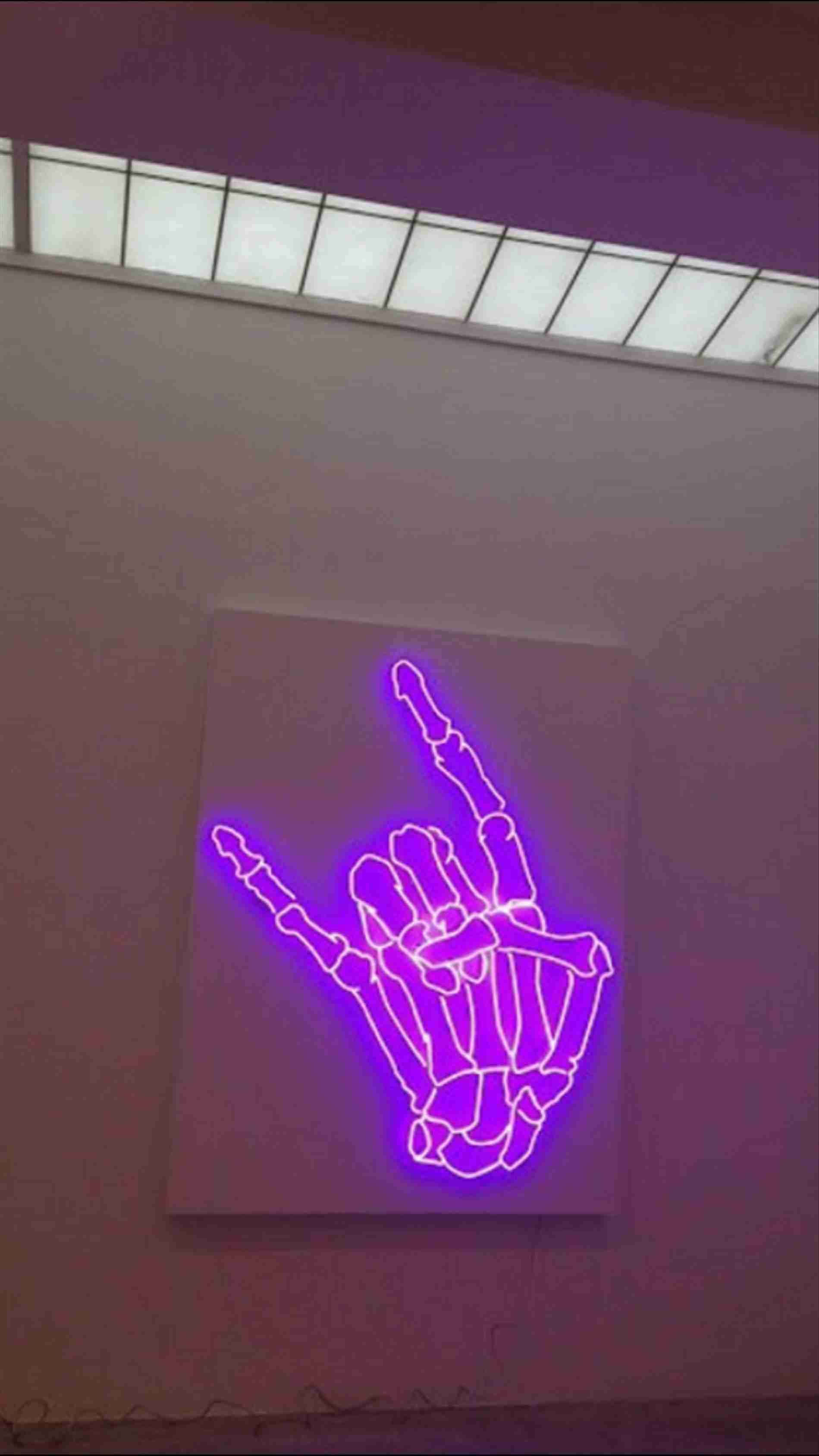 逃入梦幻霓虹世界 壁纸