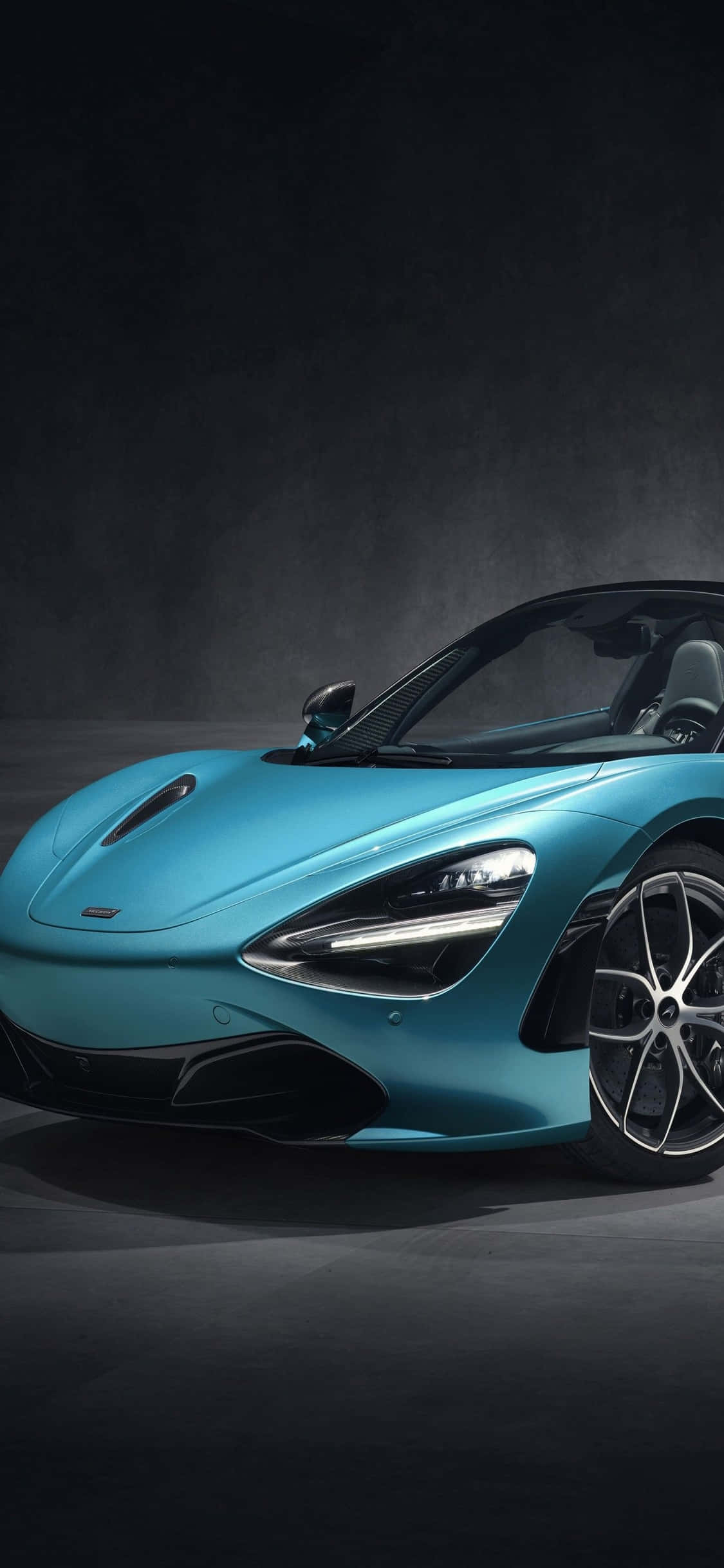 速度与性能的两大标志：iPhone Xs与McLaren 720s 壁纸