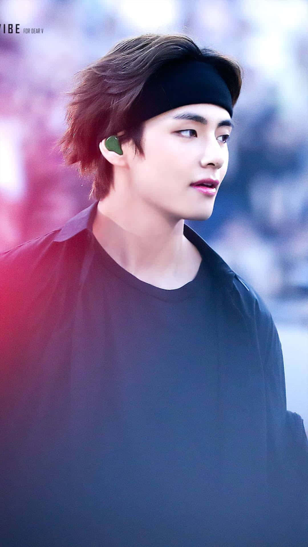 防弹少年团V侧面特写主题 壁纸
