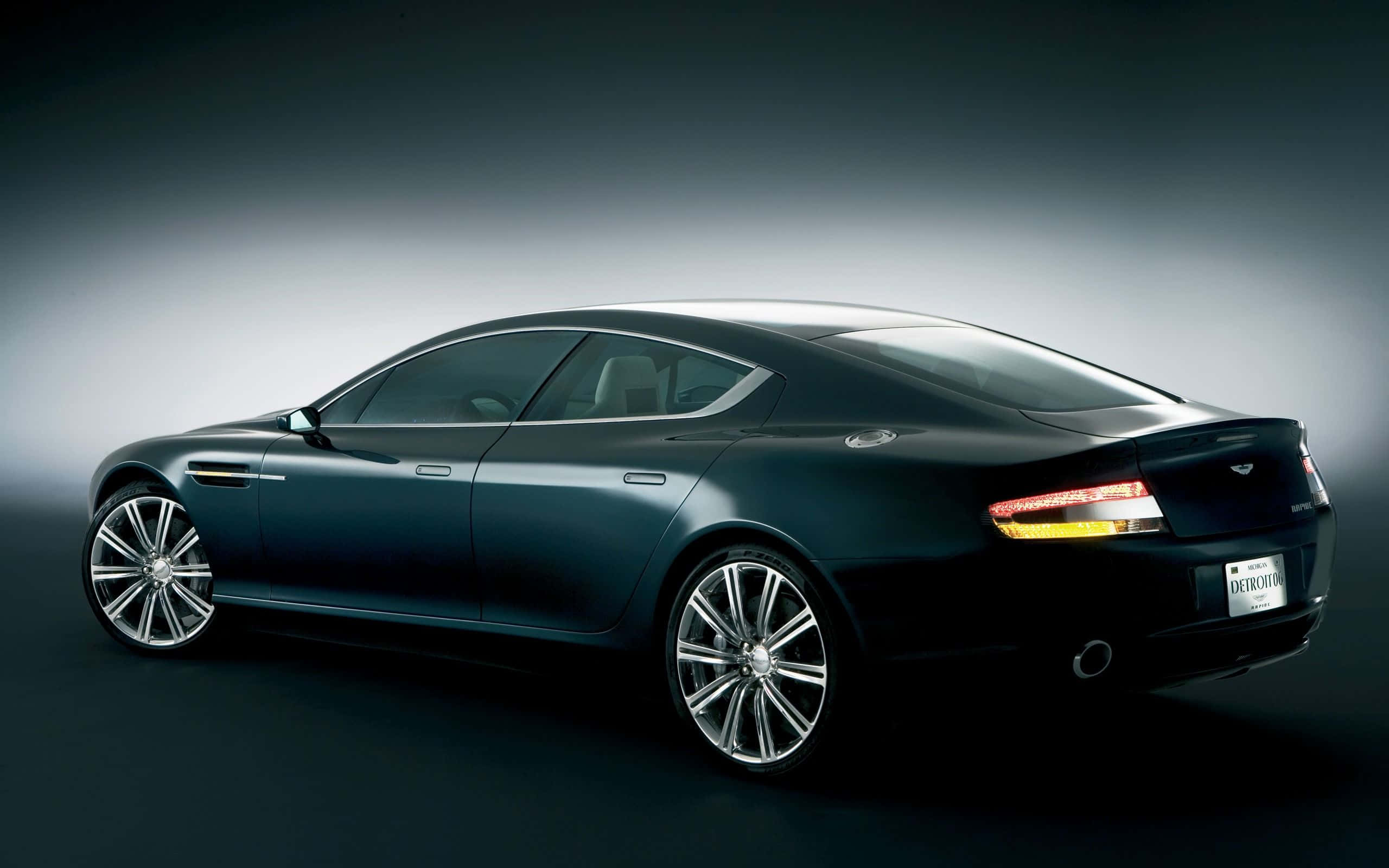 阿斯顿马丁Rapide S - 奢华与性能的完美结合 壁纸