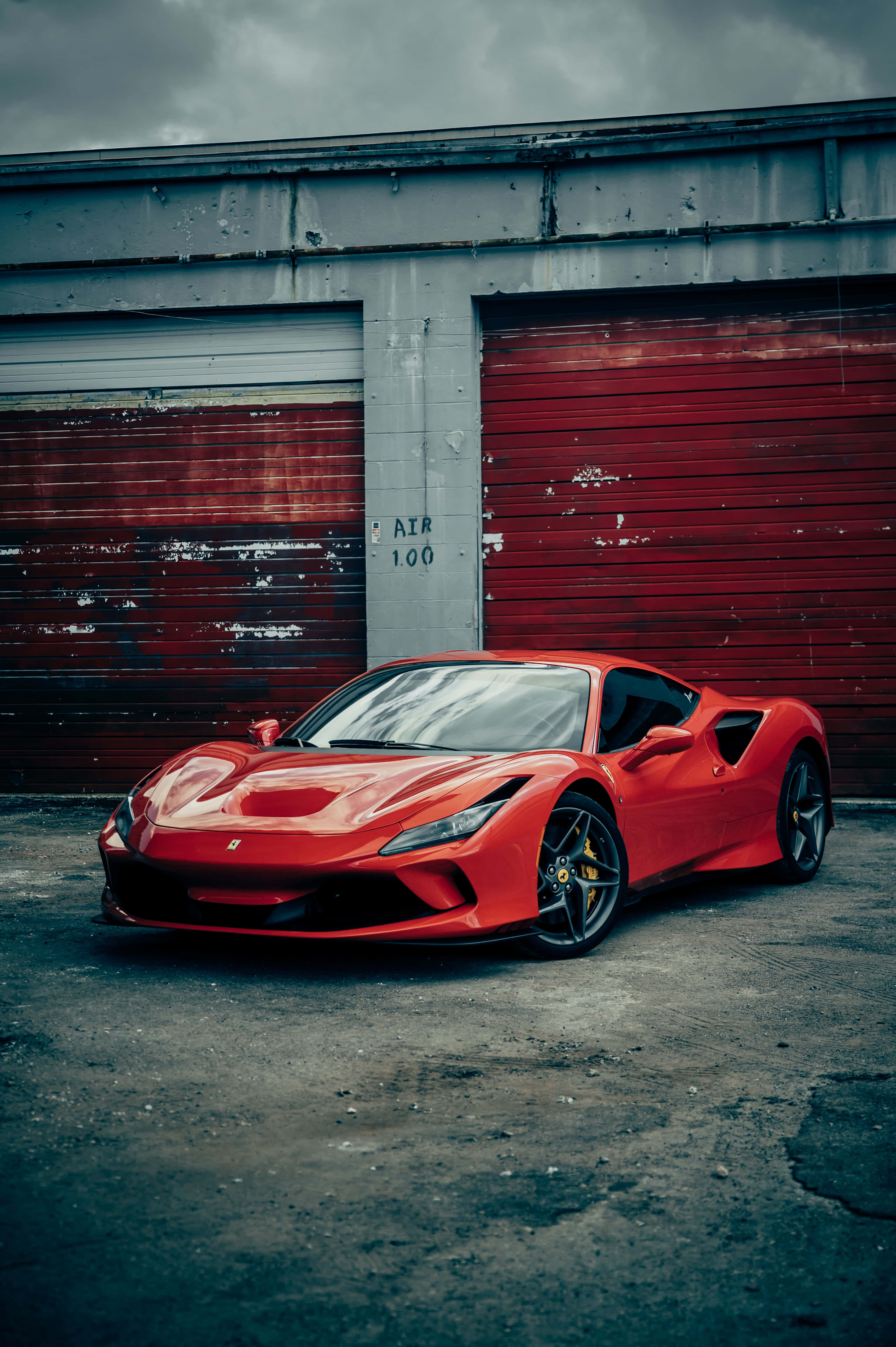 高强度表现——强大的法拉利 壁纸