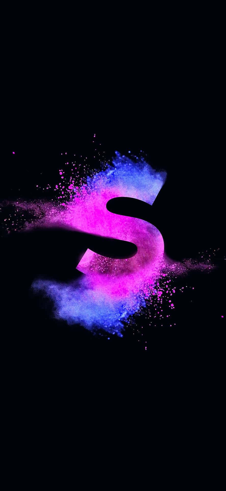 黑色背景上蓝粉双色字母S 壁纸