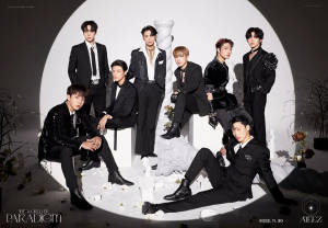 ATEEZ黑色西装 — 黑白美学 壁纸