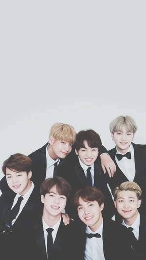 BTS壁纸：V、柾国、智旻、SUGA、Jin、RM、J-Hope身穿黑色西装