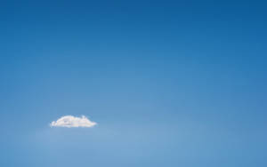 Macbook Air Lonely Cloud — MacBook Air 壁纸
