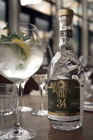 Purity Gin — 小米平板 壁纸