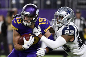 亚当·蒂伦强力外接手 — NFL橄榄球 壁纸