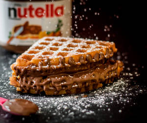 华夫饼堆Nutella壁纸 — 高对比度 壁纸