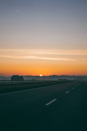 天空视角的道路壁纸 — 黎明 壁纸