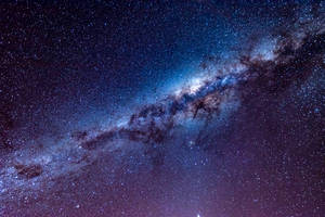 完美状态下的精致三星Galaxy S10 Plus — 三星 Galaxy S20 壁纸