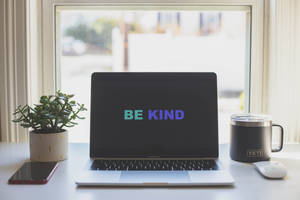 Be Kind励志名言屏幕壁纸