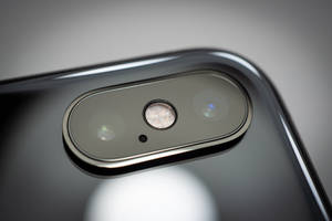 太空灰iPhone Xs壁纸