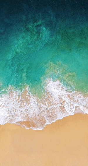 iPhone 11海滩俯瞰壁纸封面 — iPhone 11 壁纸
