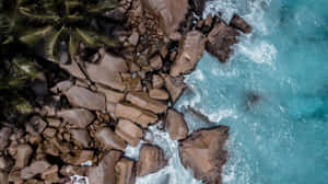 空中岩石海滩地貌海浪 — 海洋 壁纸