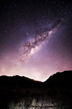 紫色星系岩石地形