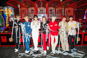 酷炫BTS笔记本电脑游戏厅