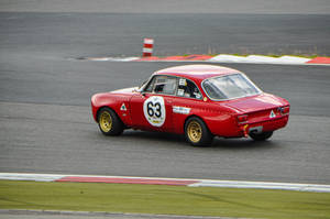 阿尔法·罗密欧Giulia GTA Corsa双门跑车壁纸。